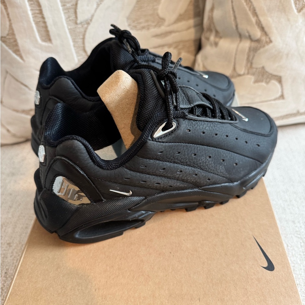 Nike Men's Black Athletic Shoes